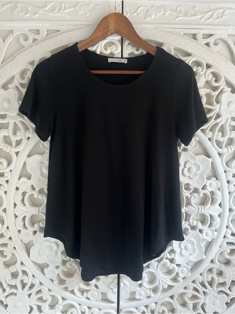 Wilfred Free Black Stretch Knit Short Sleeve Tee Shirt Medium